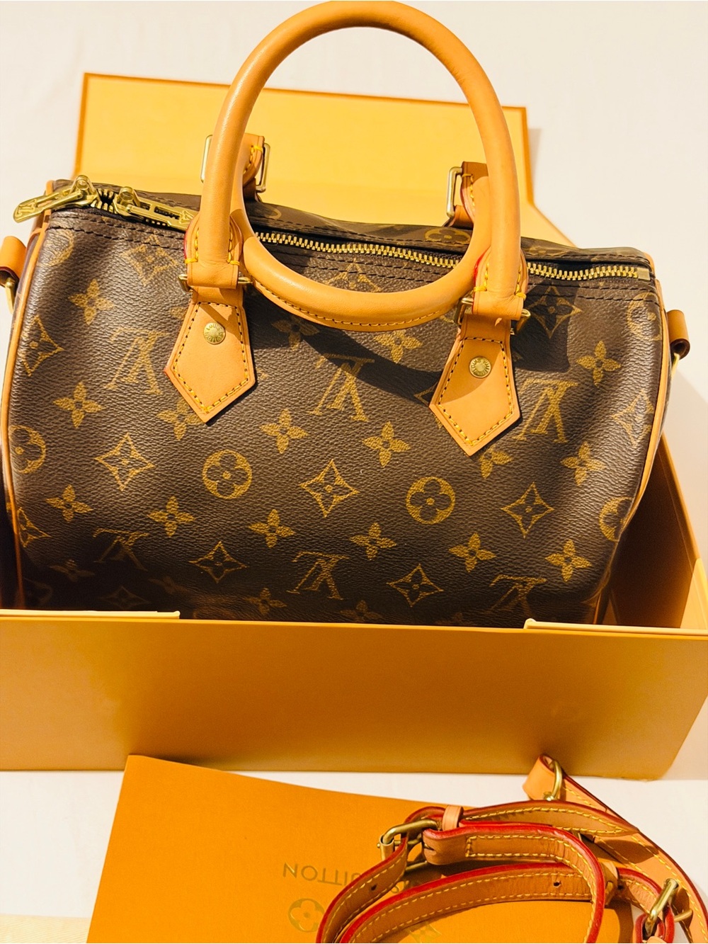 Authentic Louis Vuitton Speedy 25 Bandouliere
Monogram Bag